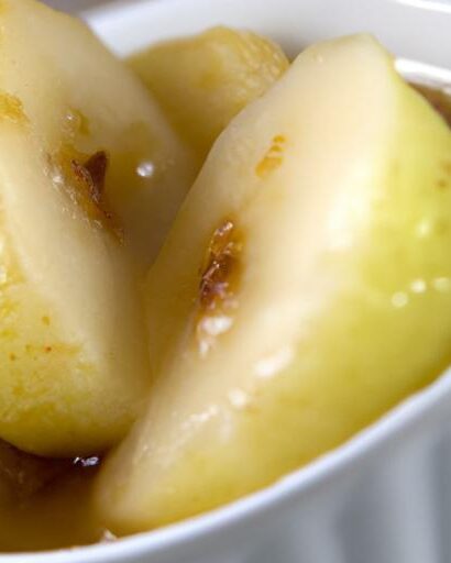 Quick & Easy Microwave Apple and Pear Sauce Recipe Delight