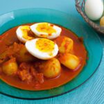 Bengali Dimer Dalna: Classic Egg & Potato Curry Recipe Unveiled