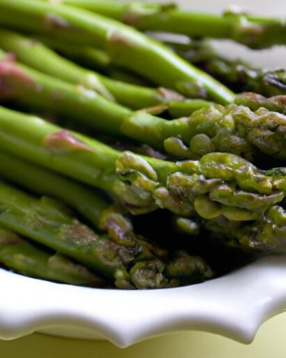 Microwave Magic: Quick Guide to Steaming Perfect Asparagus