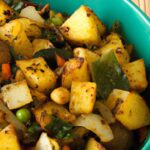 Golden Potato Delight: Crafting the Perfect Veggie Curry