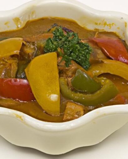 Savor the Spice: A Complete Guide to Vegetable Thai Red Curry