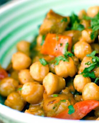 Quick & Flavorful: Microwave Chickpea Veggie Curry Recipe